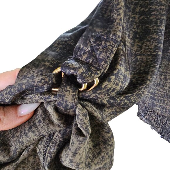 Michael Kors Green long Sleeved Women's  Blouse adjustable sleeves size PS - Picture 3 of 13